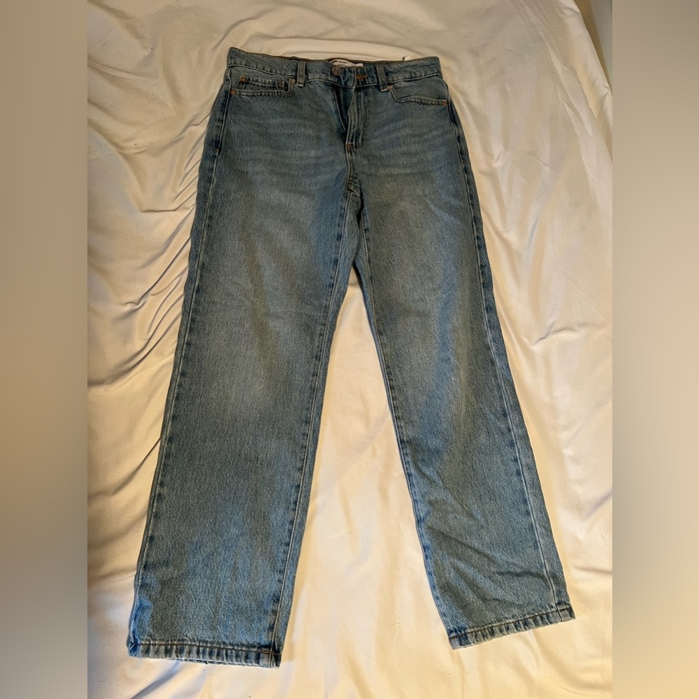 Women’s garage jeans never worn